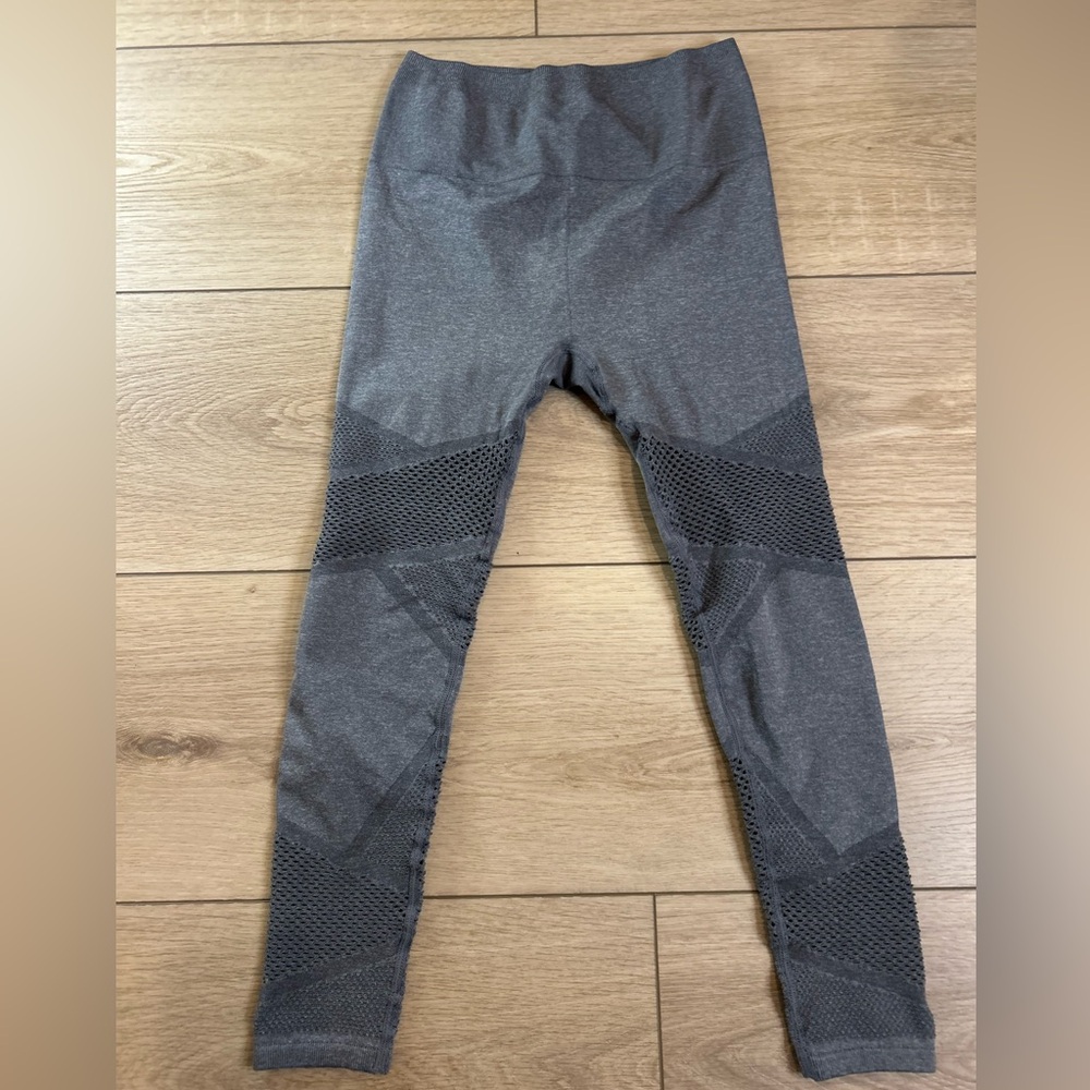 Fabletics‎ Charcoal Mesh Leggings